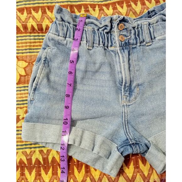Hollister Ultra High Rise Mom Shorts Vintage Stretch Light Wash 3" Denim SZ 1 - Picture 9 of 9